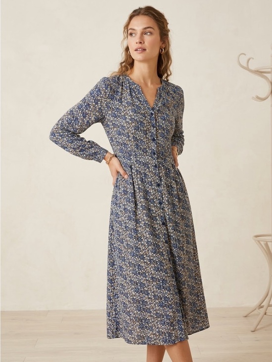 Chaps Dresses & Skirts - Chaps Navy Floral Maxi Dress
